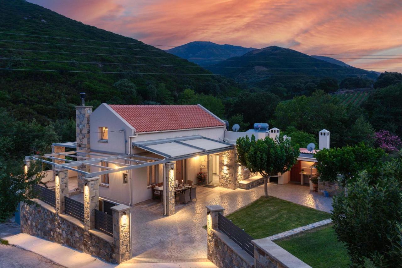 4 Destina Villa *