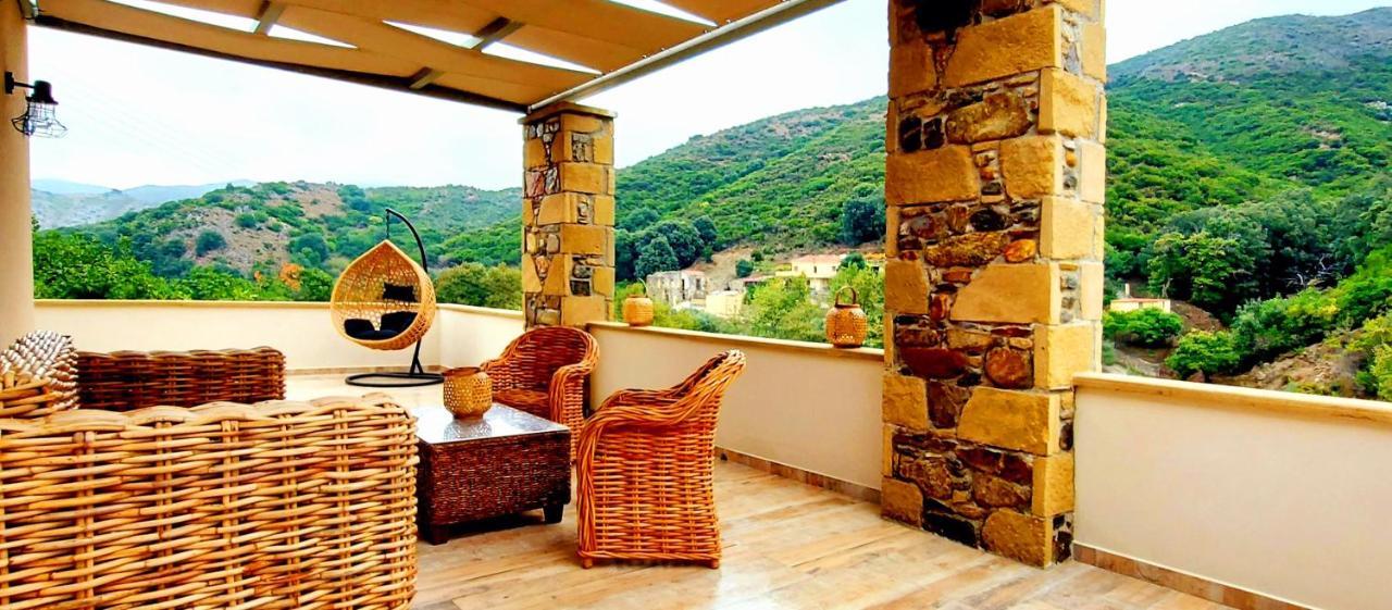 4 Destina Villa Élos